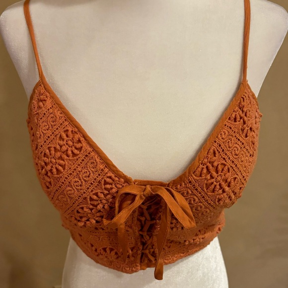 American Rag knitted cropped halter top size small - Picture 8 of 12